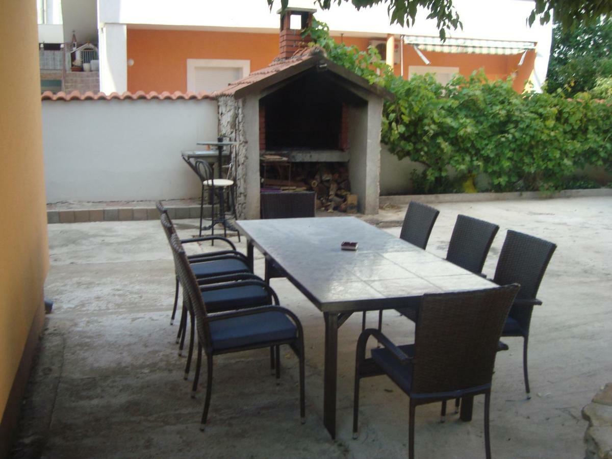 Apartment Ilina Vodice Buitenkant foto